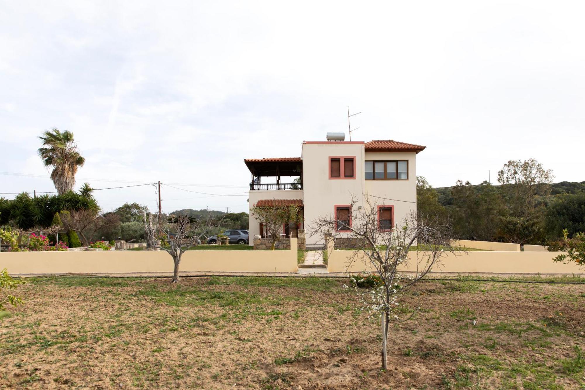 Antonis Holiday home *